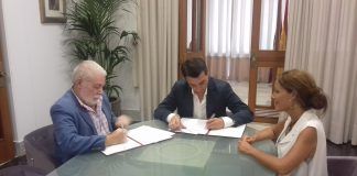 Firma convenio Ayuntamiento Peñas Córdoba