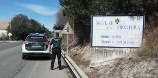 Agente de la Guardia Civil en Aguilar de la Frontera./Foto: Guardia Civil coronavirus augc
