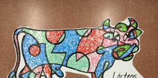 Una ‘Vaca Picassiana’ diseñada por escolares de Primaria es la nueva imagen estival de los briks de Lácteos COVAP.